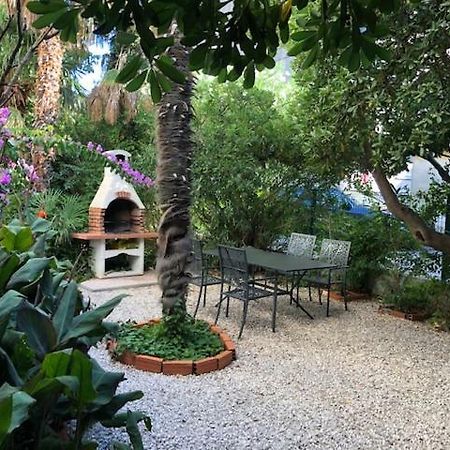 Sabina Apartments Omis Bagian luar foto