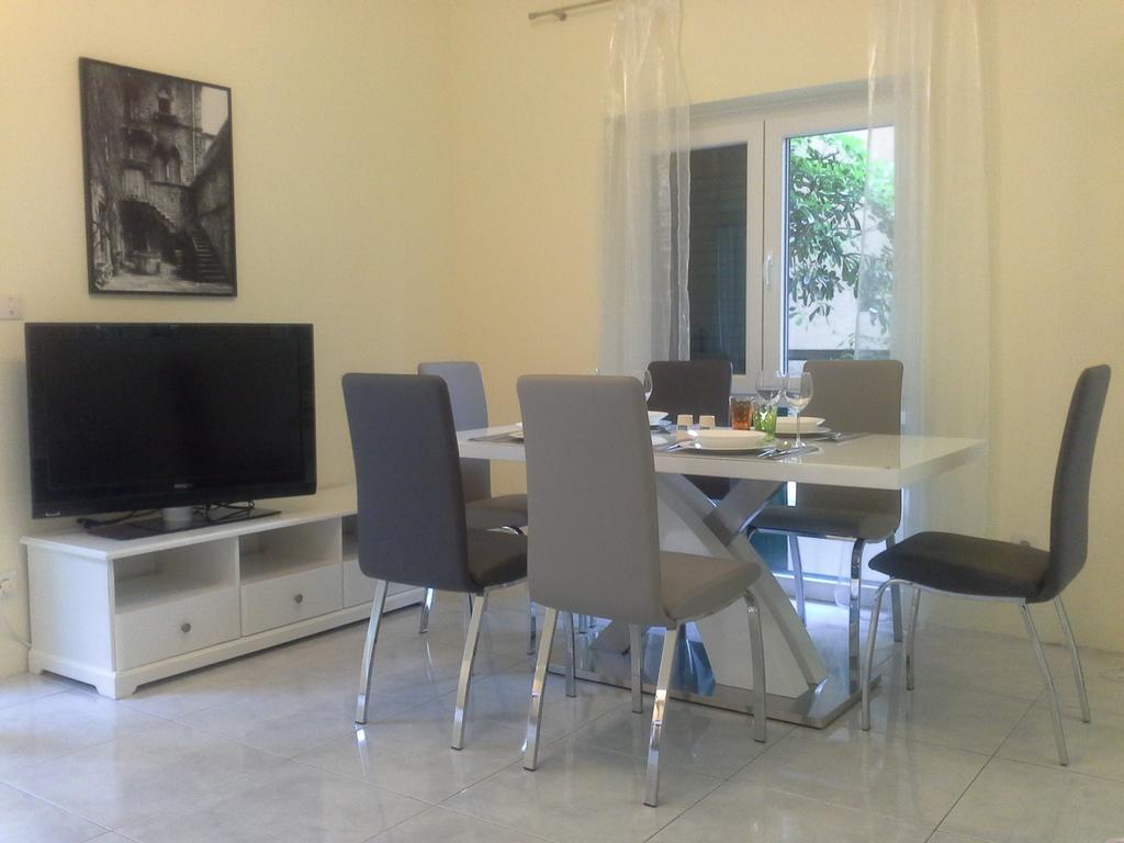 Sabina Apartments Omis Ruang foto