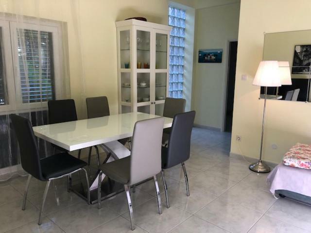 Sabina Apartments Omis Bagian luar foto