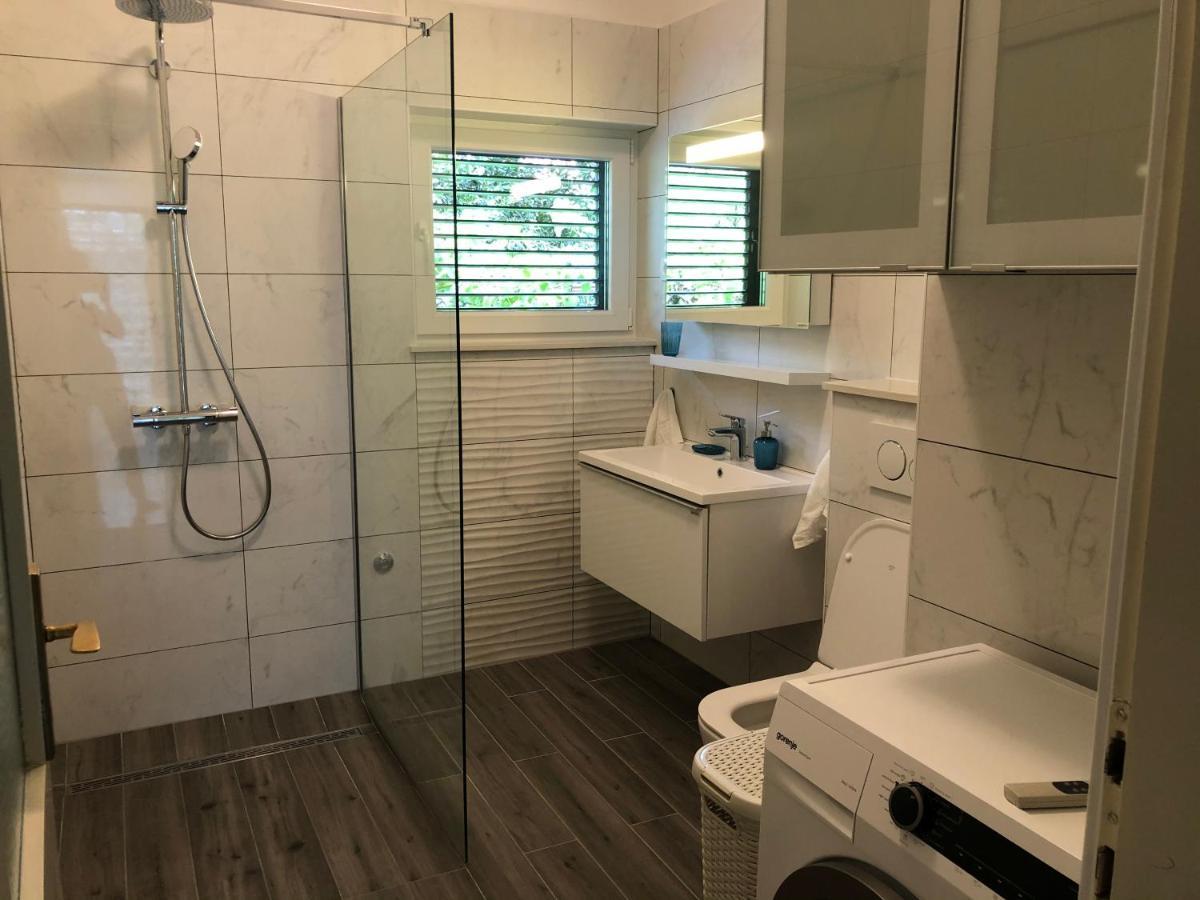 Sabina Apartments Omis Bagian luar foto